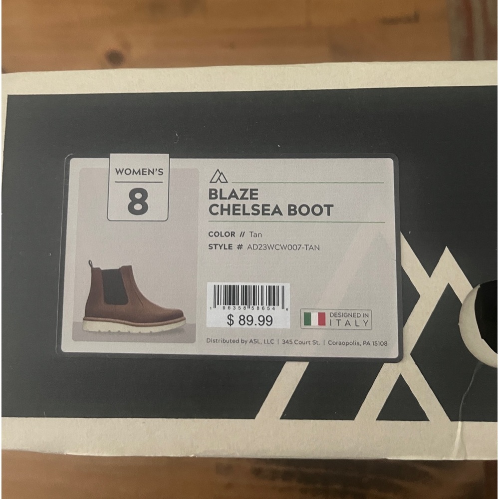 Brand new Alpine women’s size 8 boots